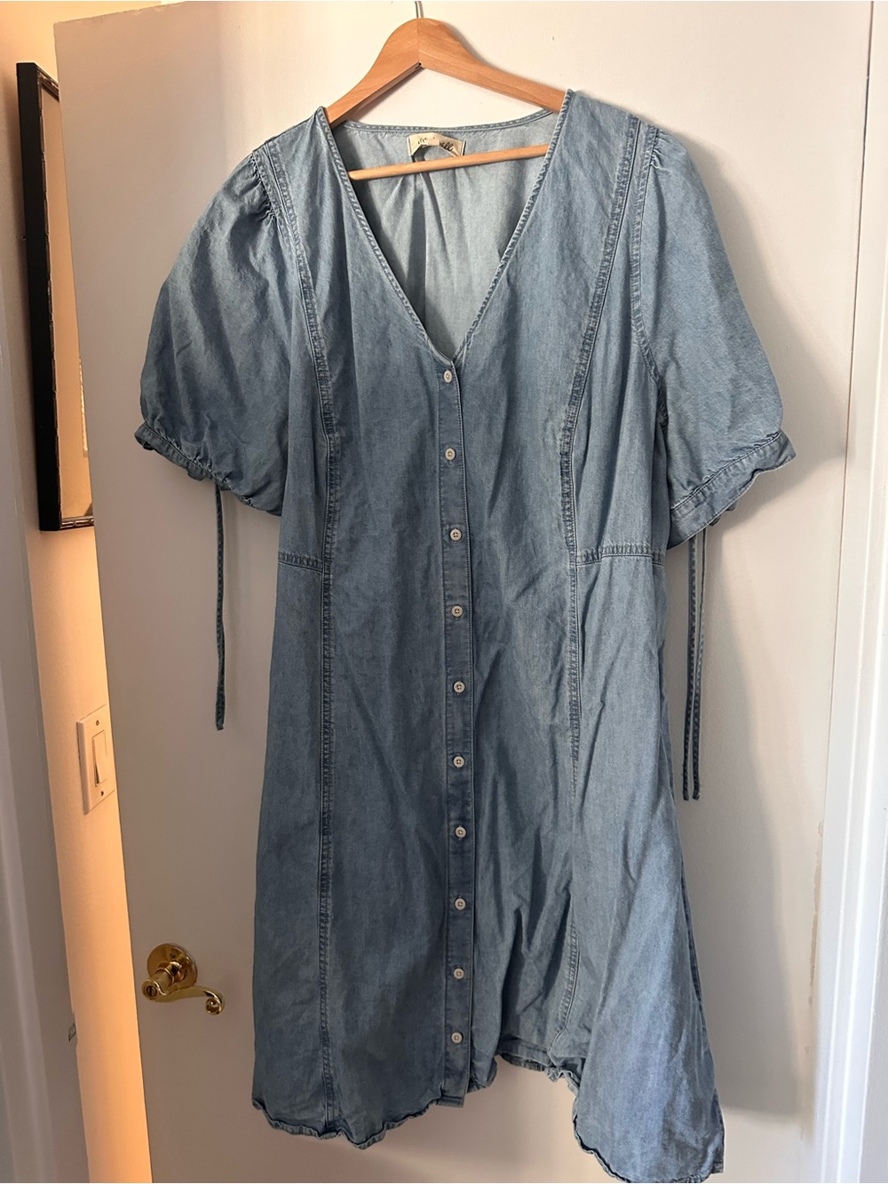 Madewell Light Blue Denim Button-Front Midi Dress